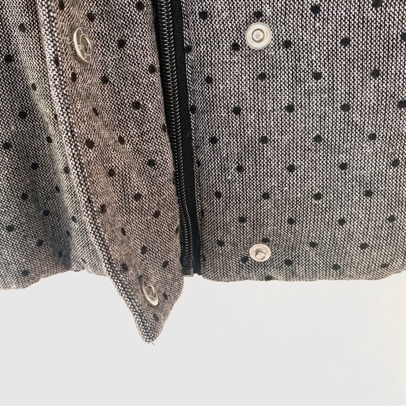 Fun and Cozy Liz Claiborne Polka Dot Vest - Picture 6 of 10